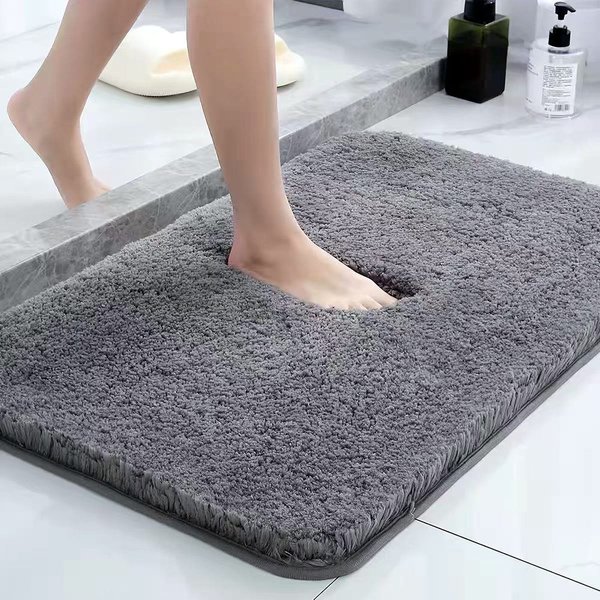 Flauschige Badematte